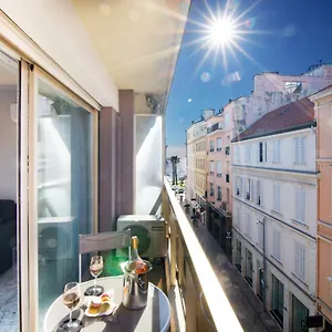 Near Croisette- 4 Star -seaview Apartment Cannes